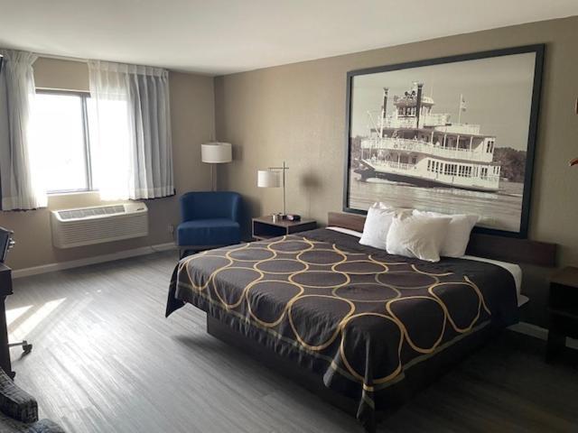 Super 8 By Wyndham Alton Motel Bagian luar foto